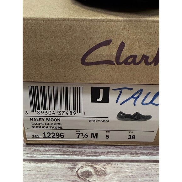 Clarks Slip On Shoes Women SZ 7.5M Tan Leather Comfort Flats Stretch - Picture 13 of 16